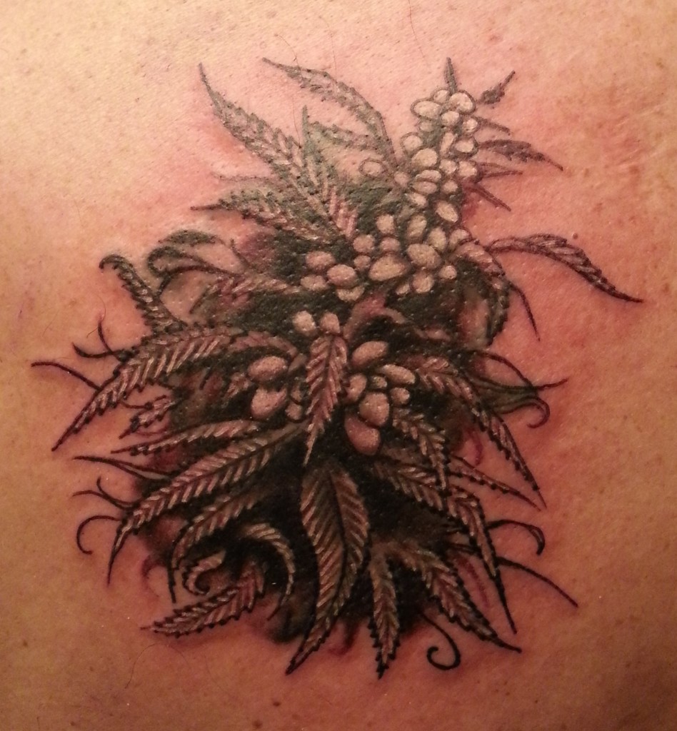 kwiat-marihuany-tatuaz