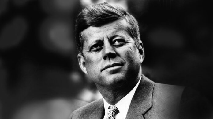 John F. Kennedy palił marihuanę w Białym Domu ze swoją kochanką