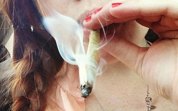 Kobiety i palenie marihuany