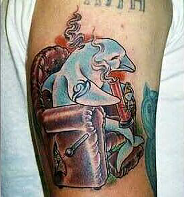 tatuaz-delfin-pali-bongo