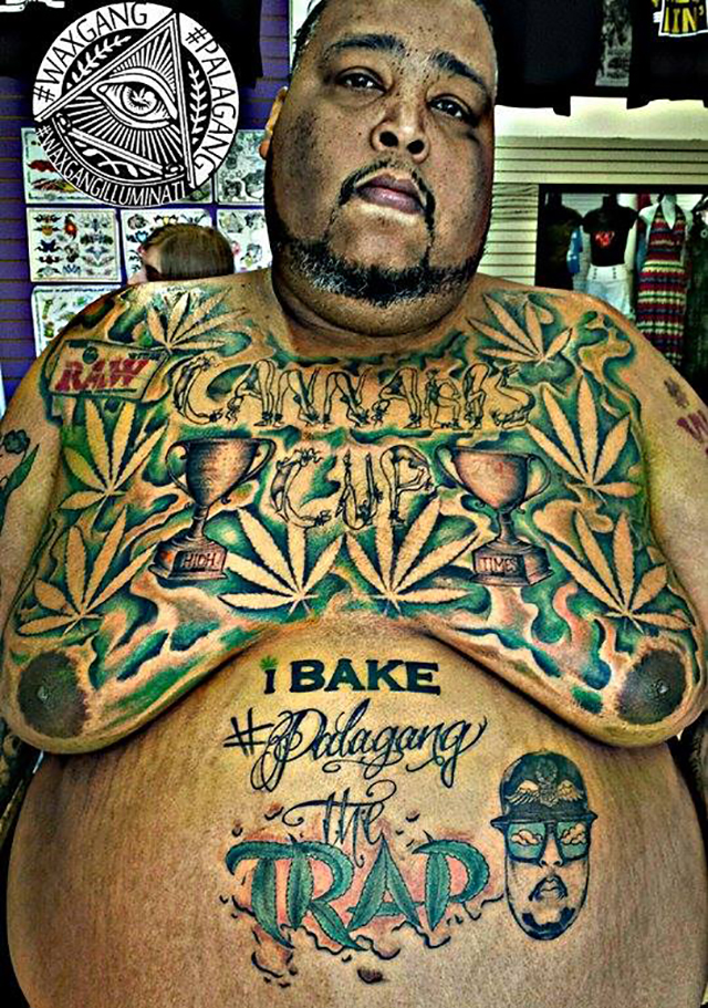 Tatuaż z marihuaną na całe ciało