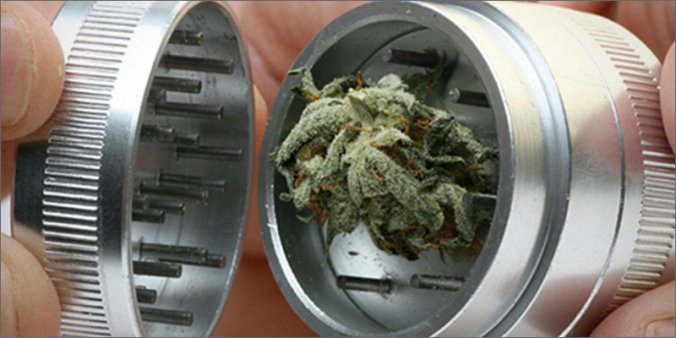 grinder-mlynek-marihuana