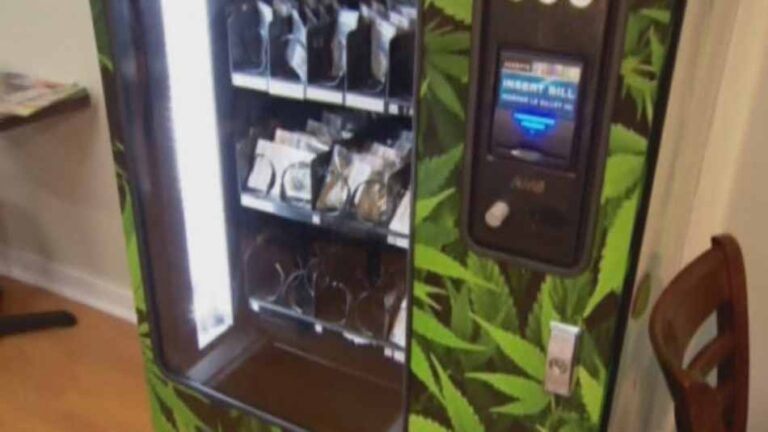 Ta maszyna sprawdzi Twój odcisk palca i sprzeda Ci marihuanę